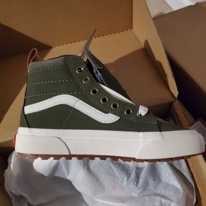 Vans Kids Boots in Olive Green and White